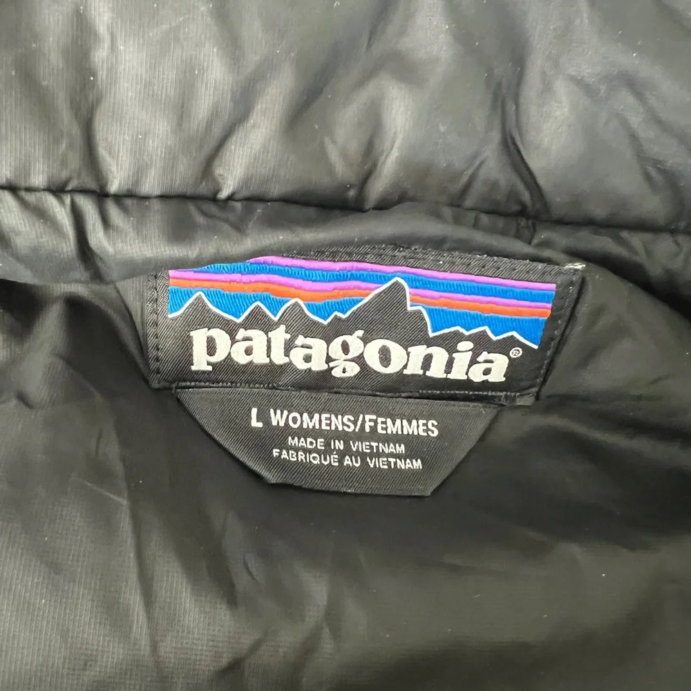 Patagonia Women's Black Nano Puff Vest - Picture 7 of 11